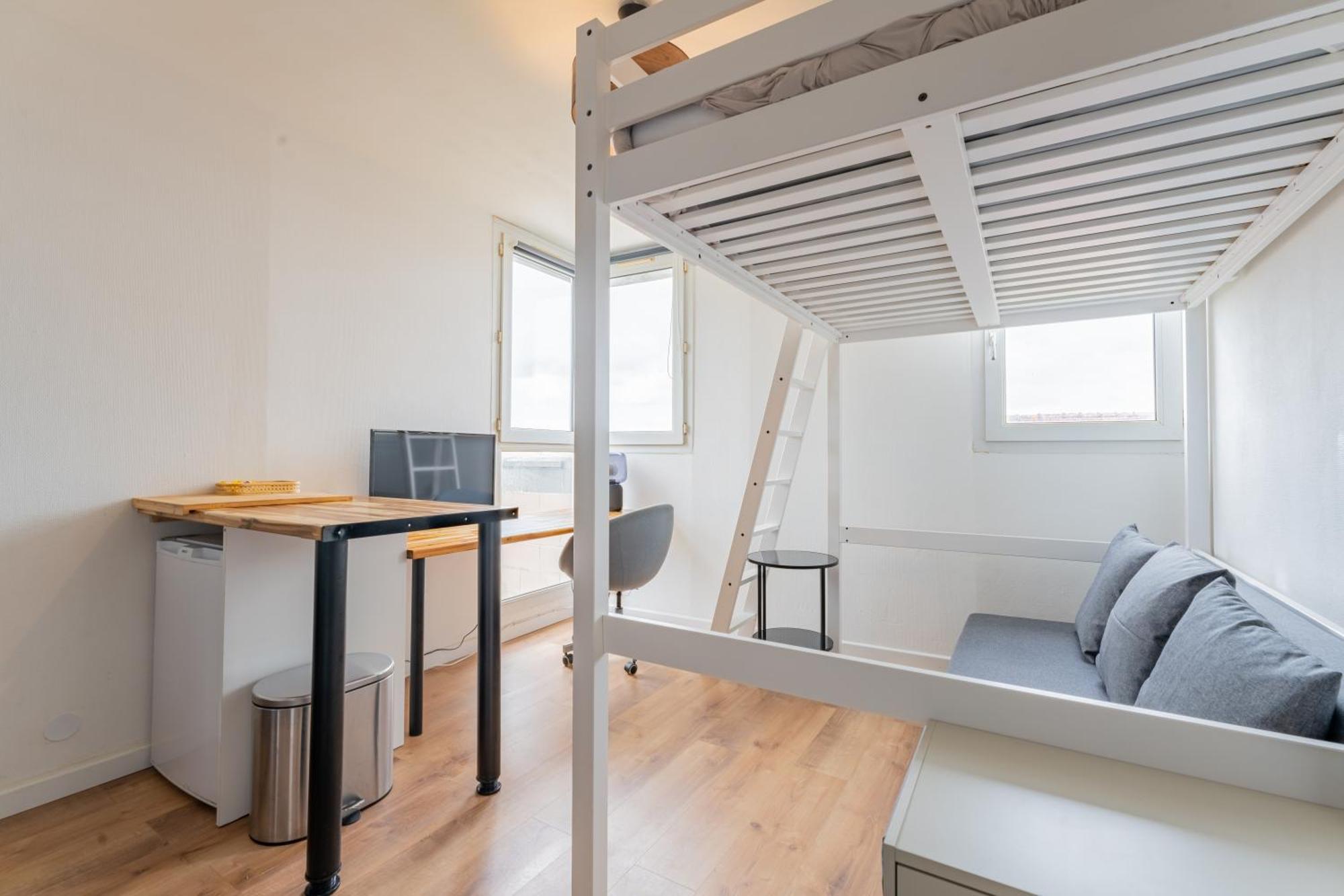 Charlemagne - Studio Confortable Avec Parking Gratuit - Quelques Pas De La Gare, Cuisine, Wifi Lägenhet Arras Exteriör bild