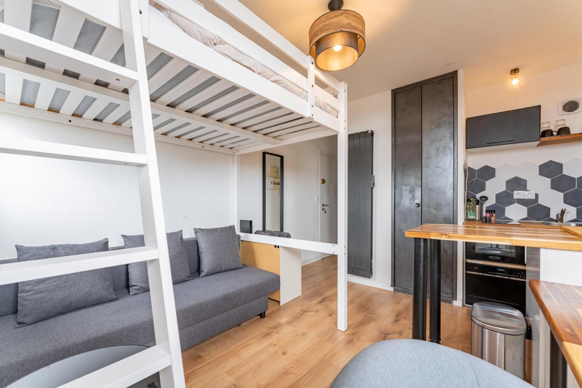 Charlemagne - Studio Confortable Avec Parking Gratuit - Quelques Pas De La Gare, Cuisine, Wifi Lägenhet Arras Exteriör bild